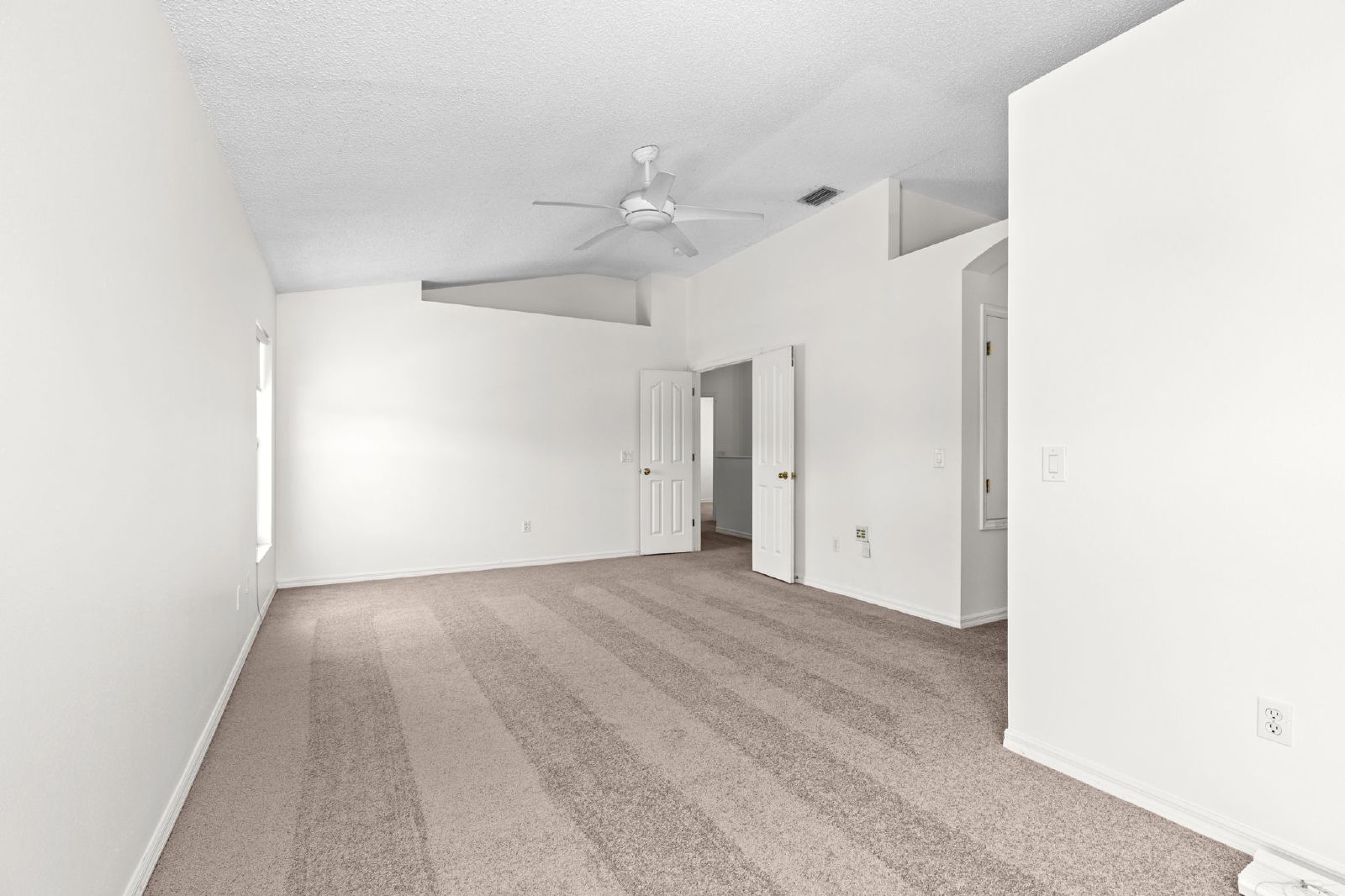 Pool Home For Rent In Westchase/Fawn Lake 4BR/3BA W/ Pool Care property image
