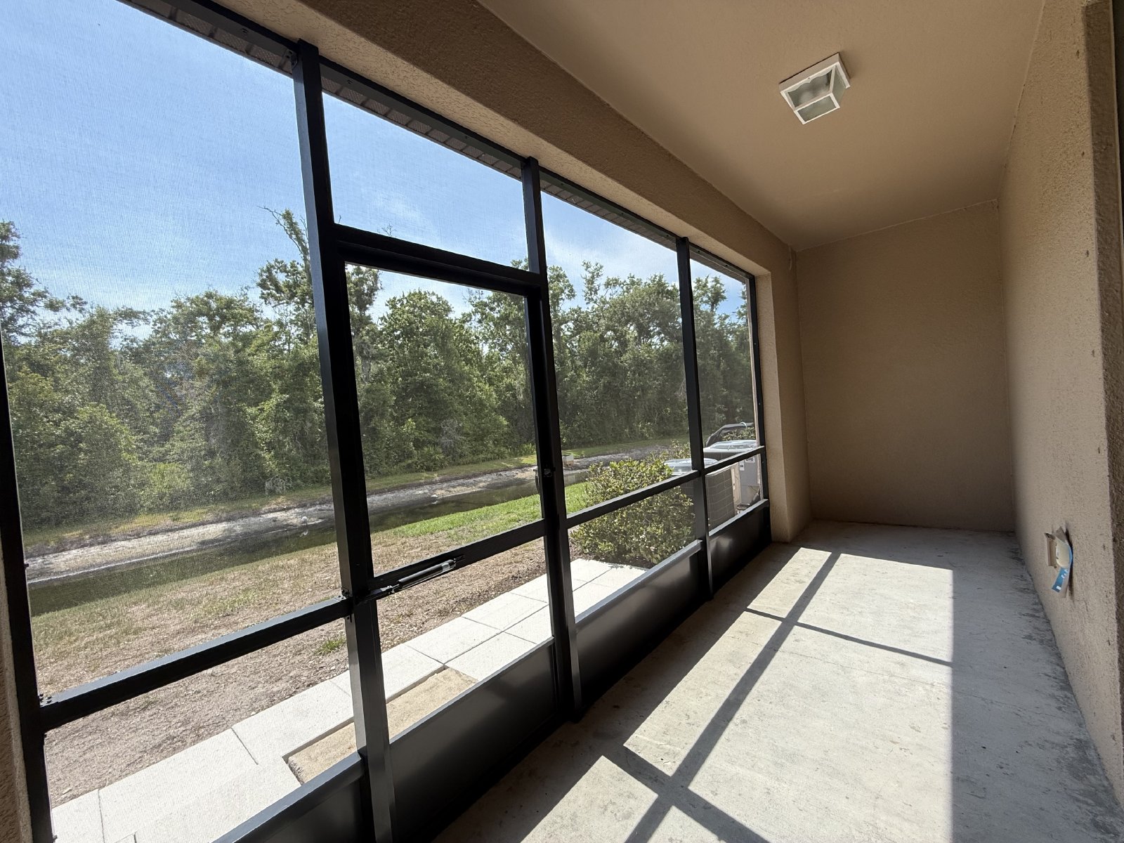 3 Bedroom, 2.5 Bath Townhome property image