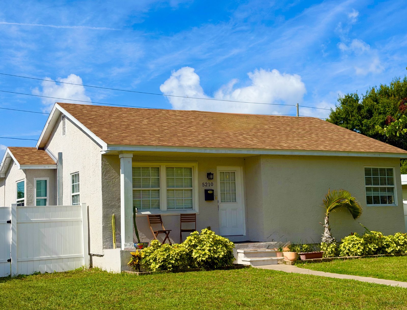 Nice! Live Oaks Home on Brick Street for Rent. property image