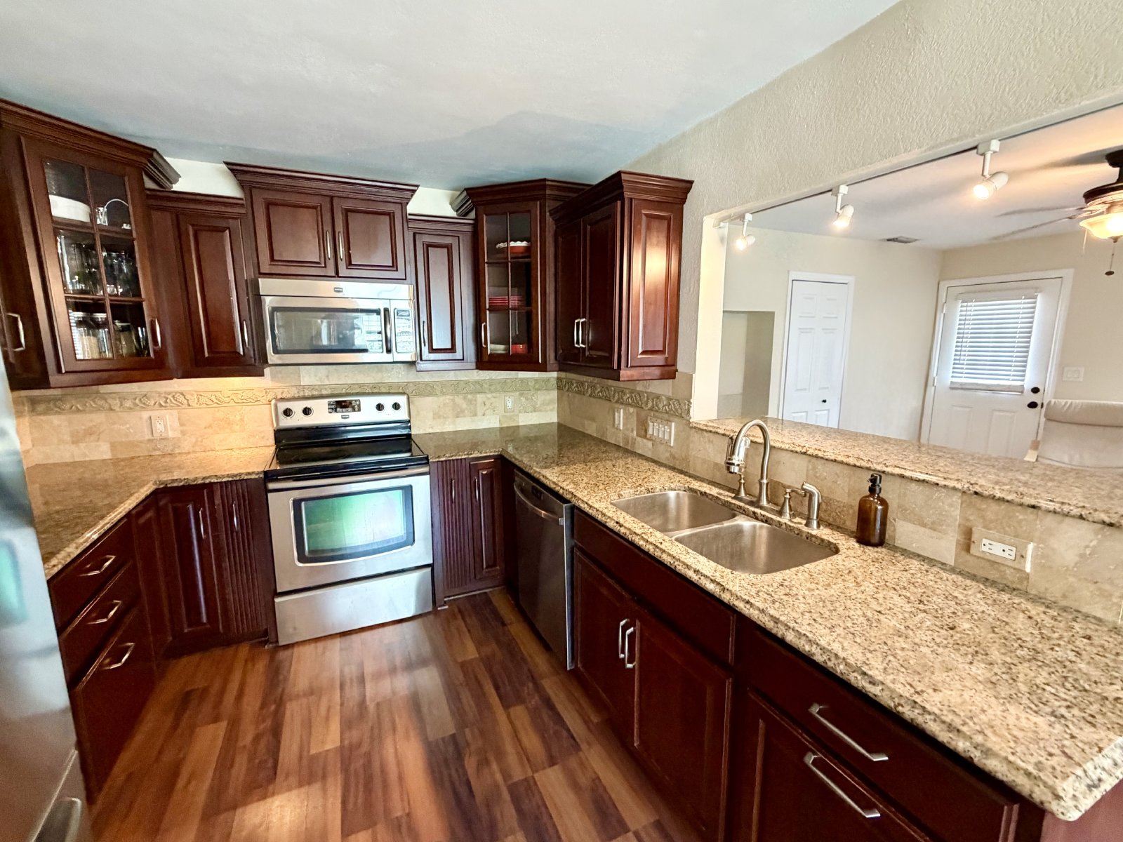 Nice! Live Oaks Home on Brick Street for Rent. property image