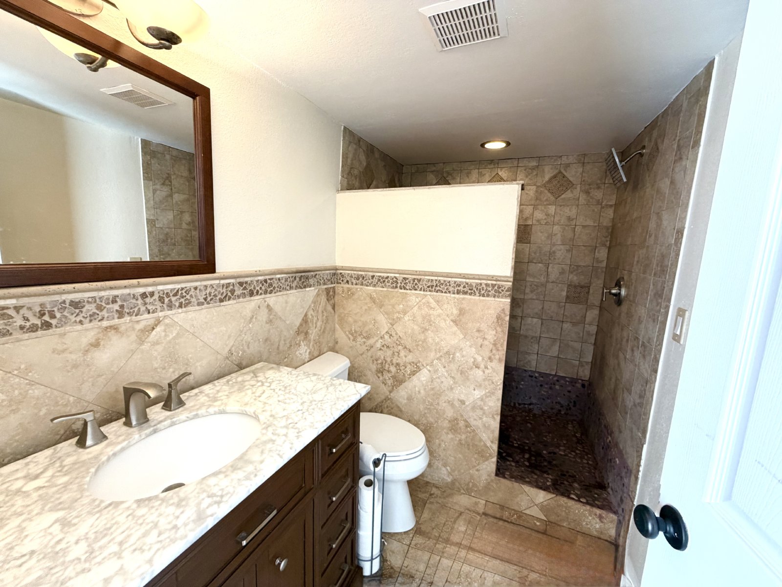 Nice! Live Oaks Home on Brick Street for Rent. property image