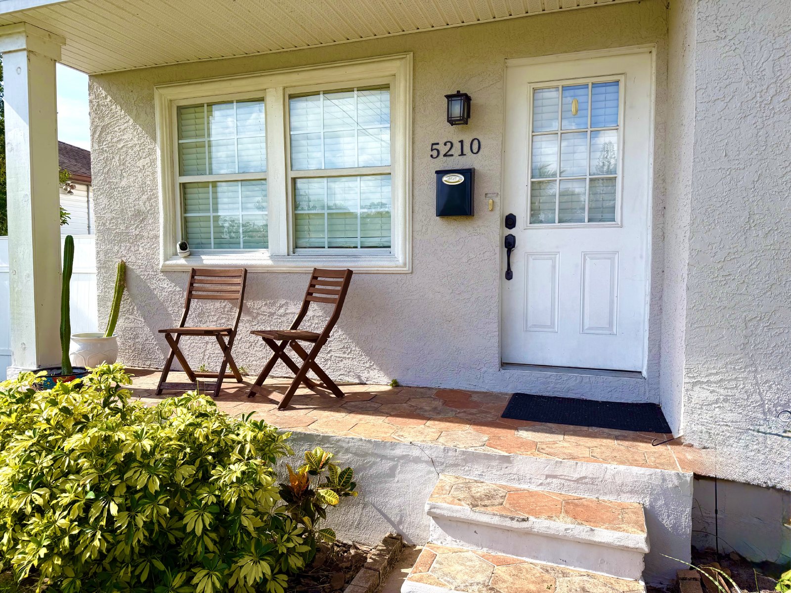 Nice! Live Oaks Home on Brick Street for Rent. property image