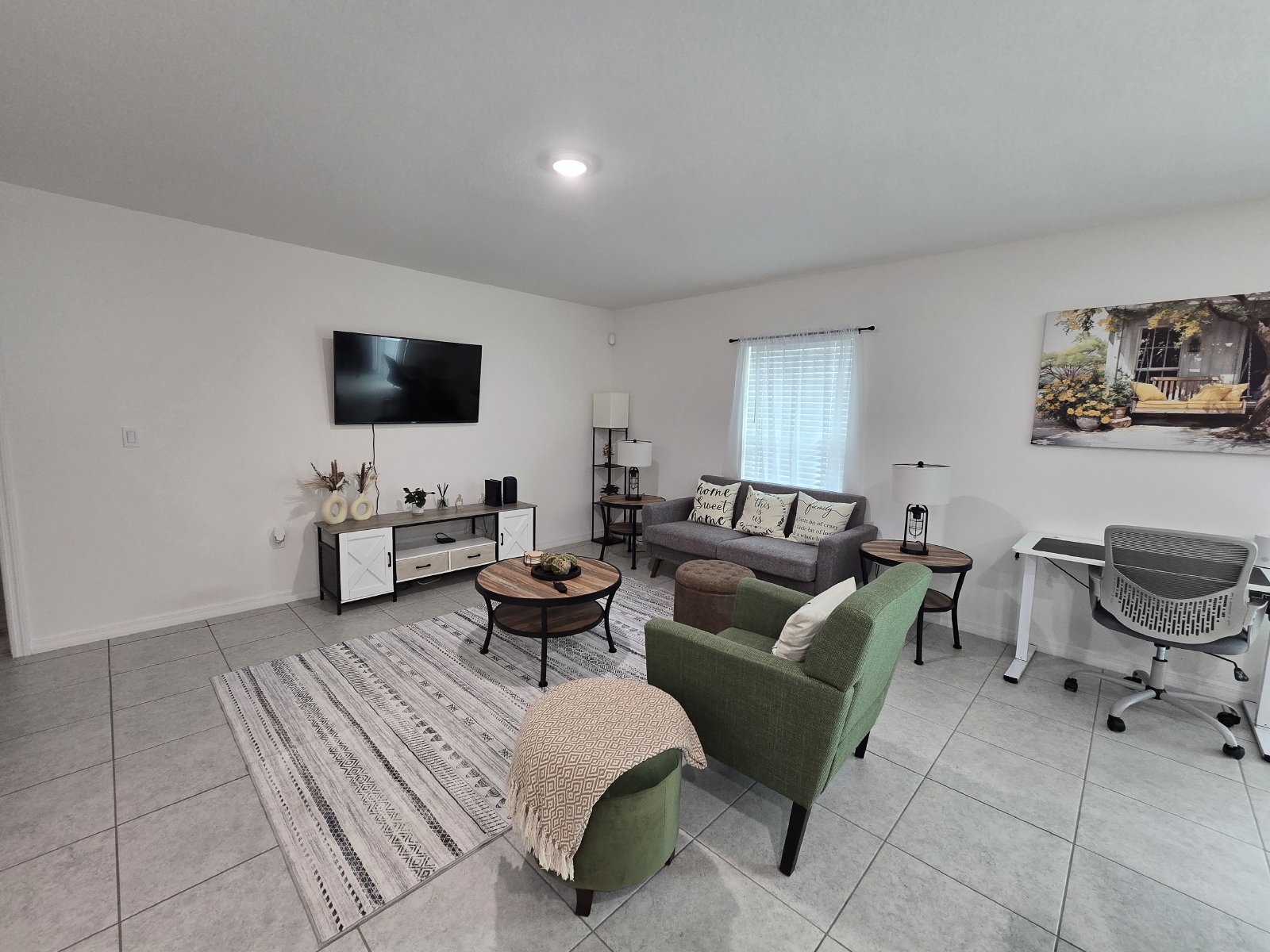 Furnished 3/2/2 Royal Highlands property image