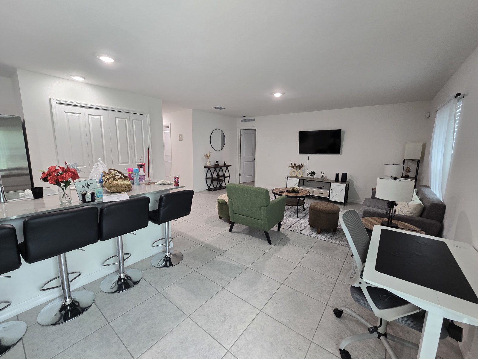 Furnished 3/2/2 Royal Highlands property image