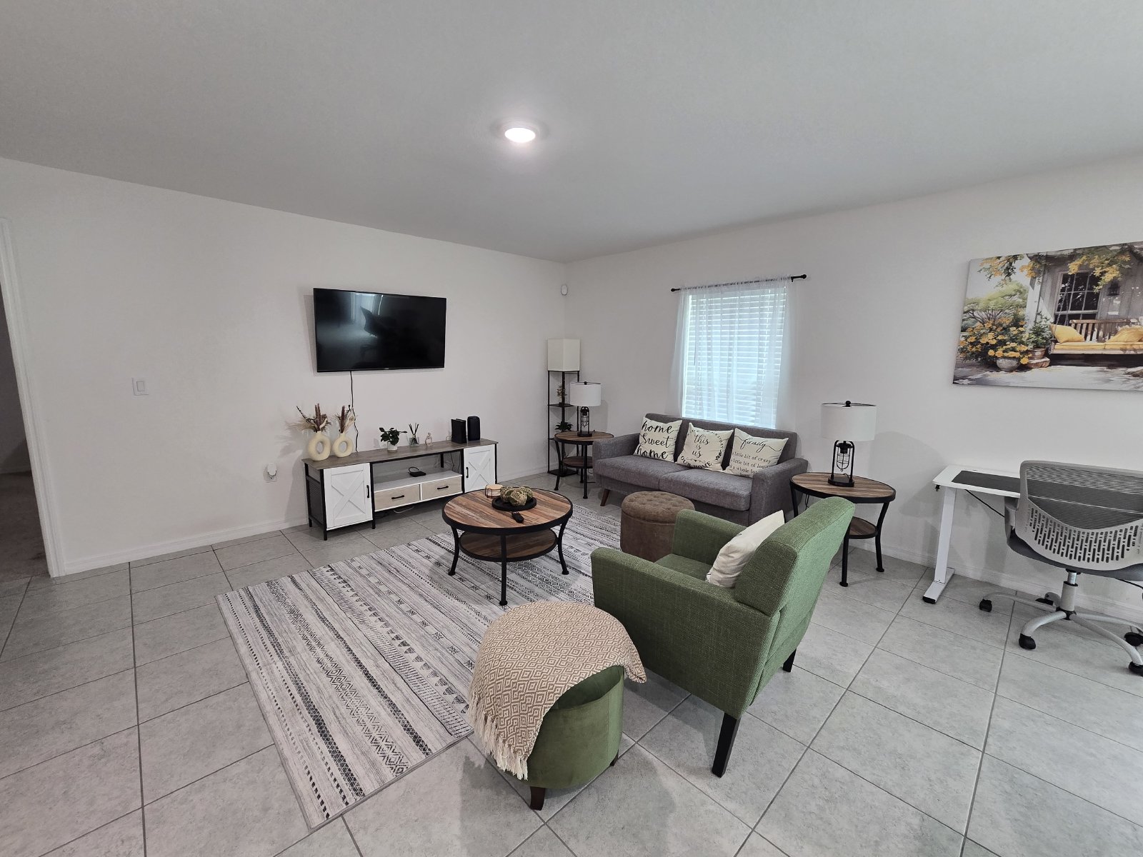 Furnished 3/2/2 Royal Highlands property image