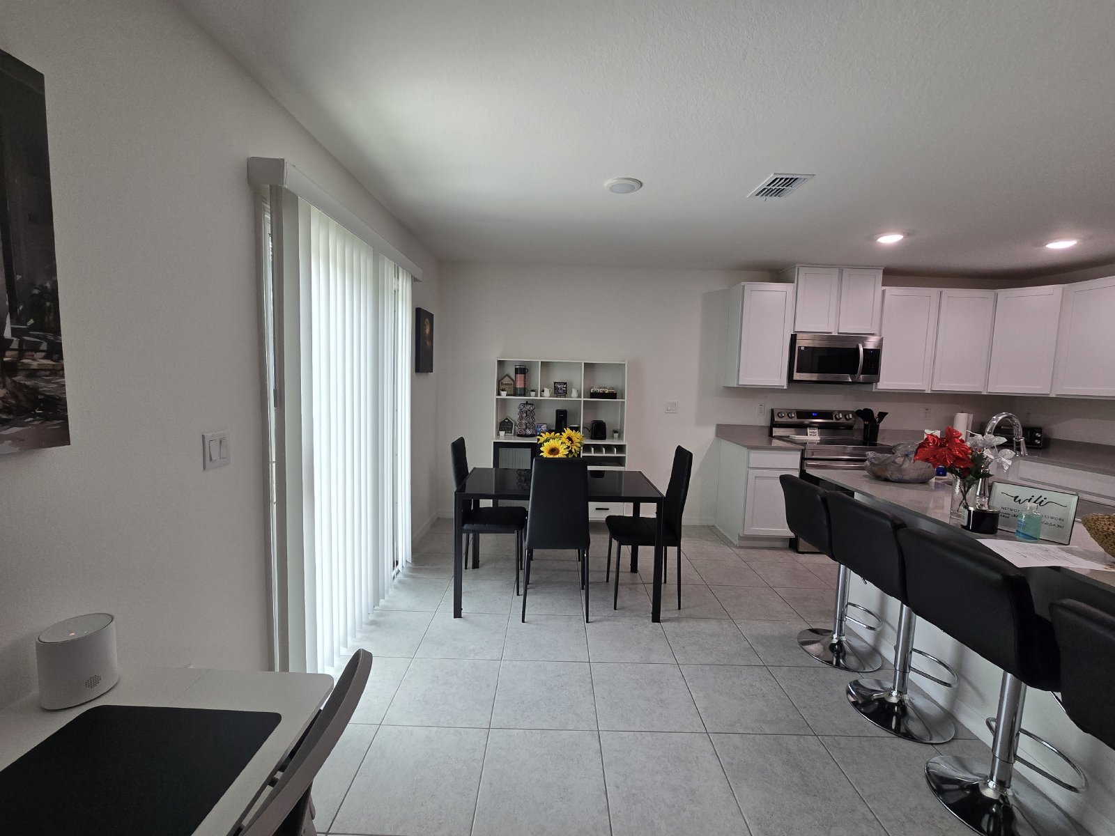 Furnished 3/2/2 Royal Highlands property image