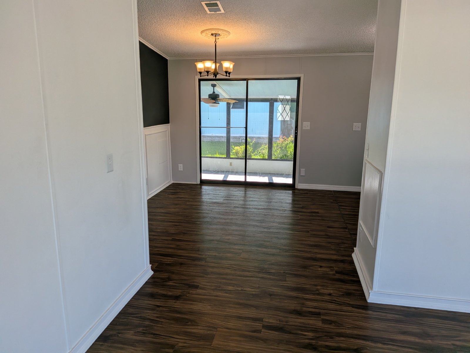 Renovated 2/2 Trailer In Zephyrhills property image