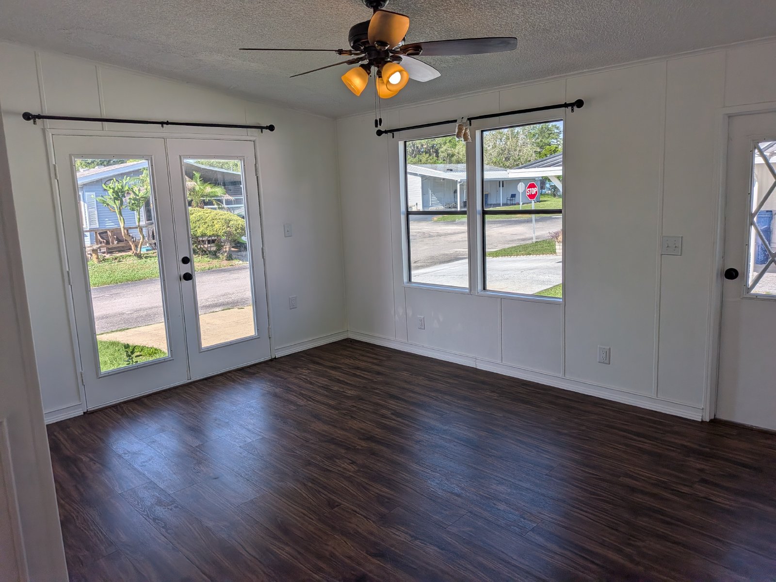 Renovated 2/2 Trailer In Zephyrhills property image