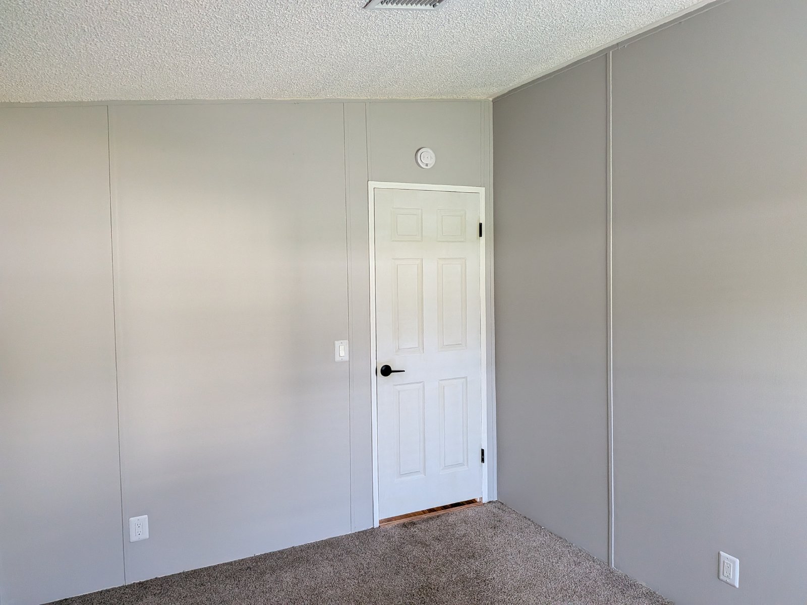 Renovated 2/2 Trailer In Zephyrhills property image
