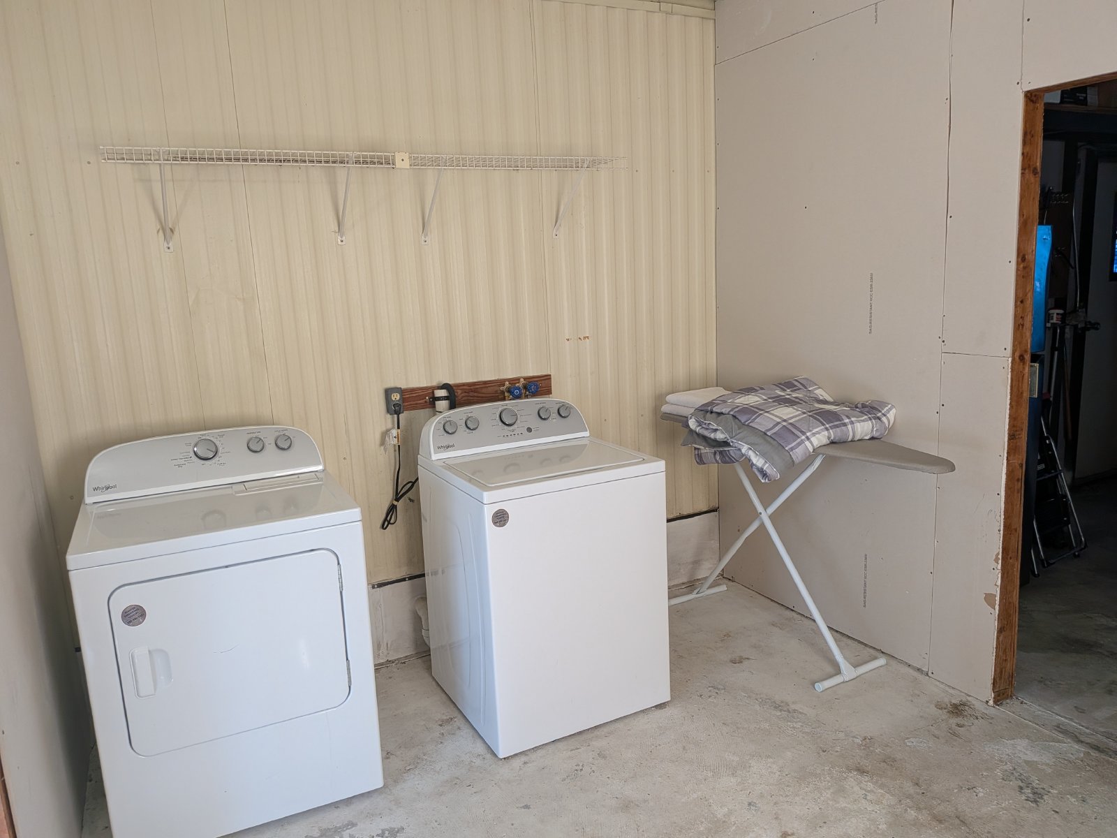Renovated 2/2 Trailer In Zephyrhills property image
