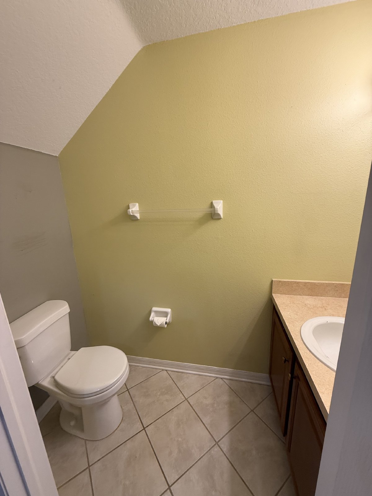 2 Bedroom, 2.5 Bath Townhome property image