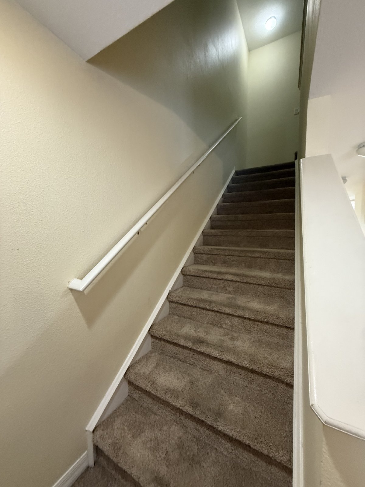 2 Bedroom, 2.5 Bath Townhome property image