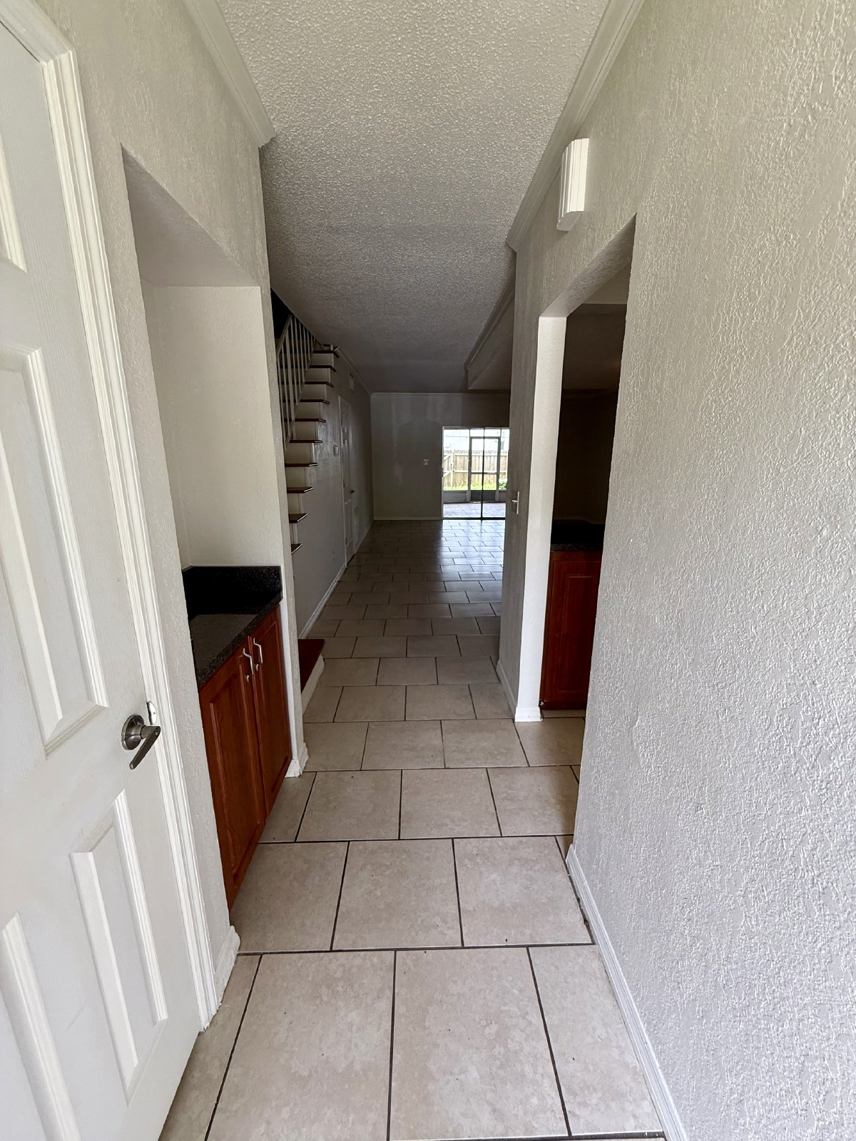 3 Bed 2 Full Baths MOVE IN READY Townhouse For Rent!!!!! property image