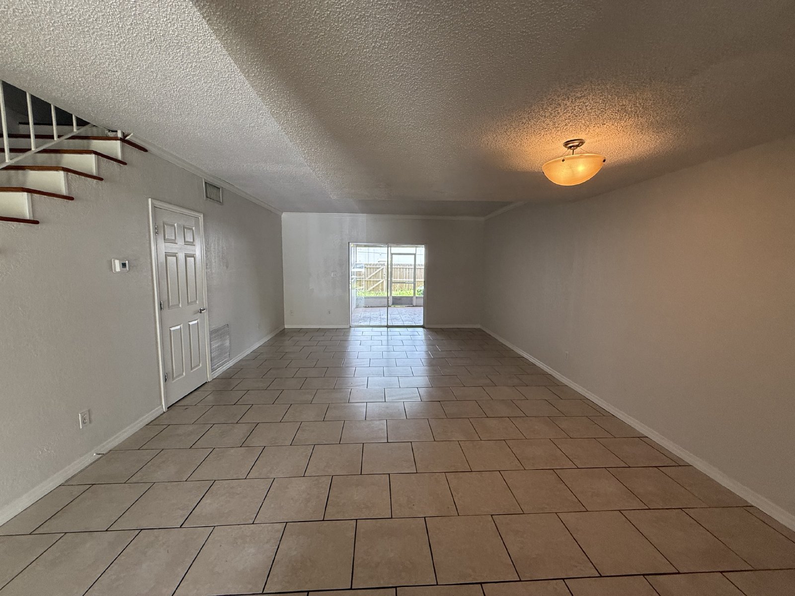 3 Bed 2 Full Baths MOVE IN READY Townhouse For Rent!!!!! property image