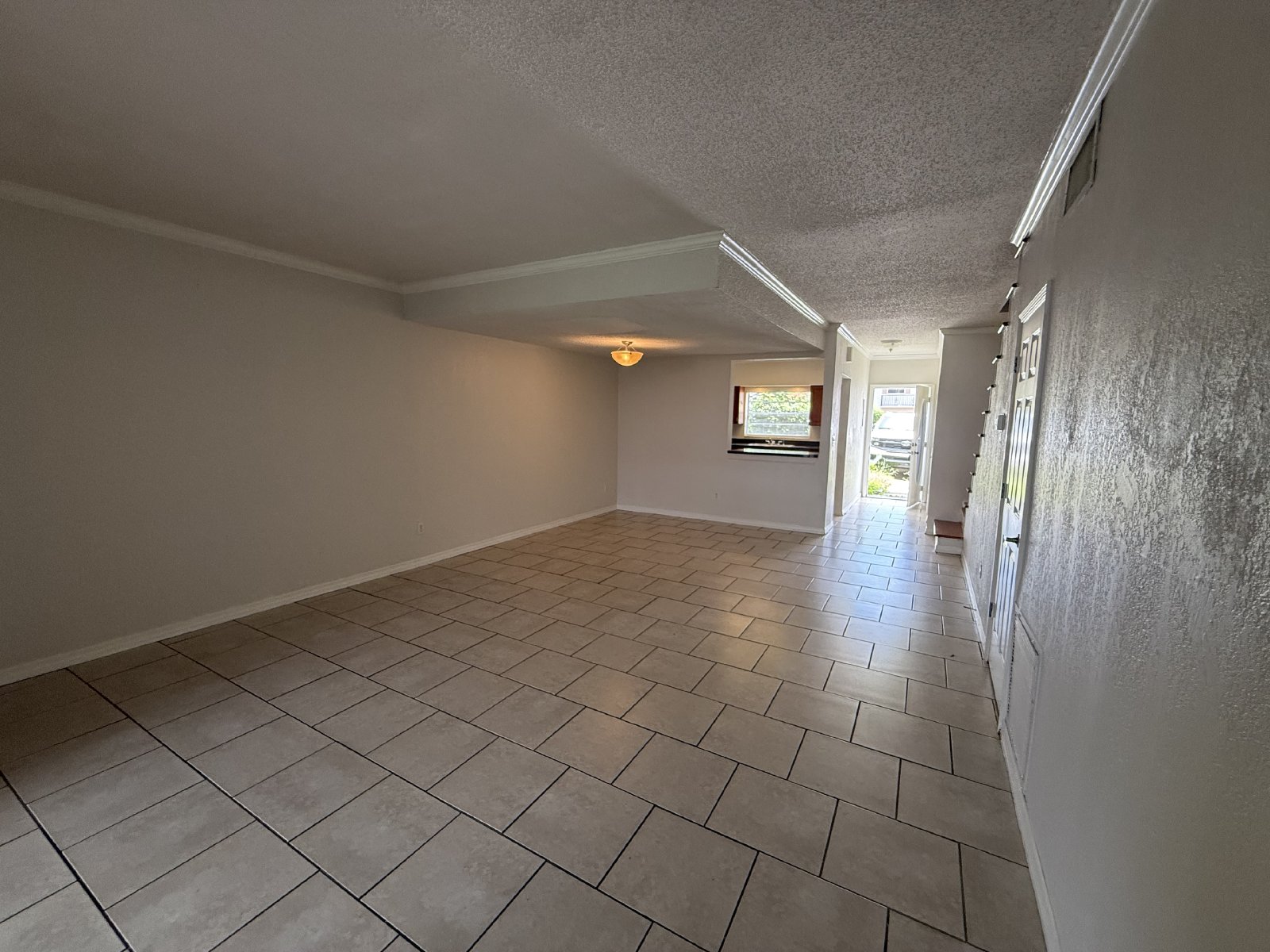 3 Bed 2 Full Baths MOVE IN READY Townhouse For Rent!!!!! property image