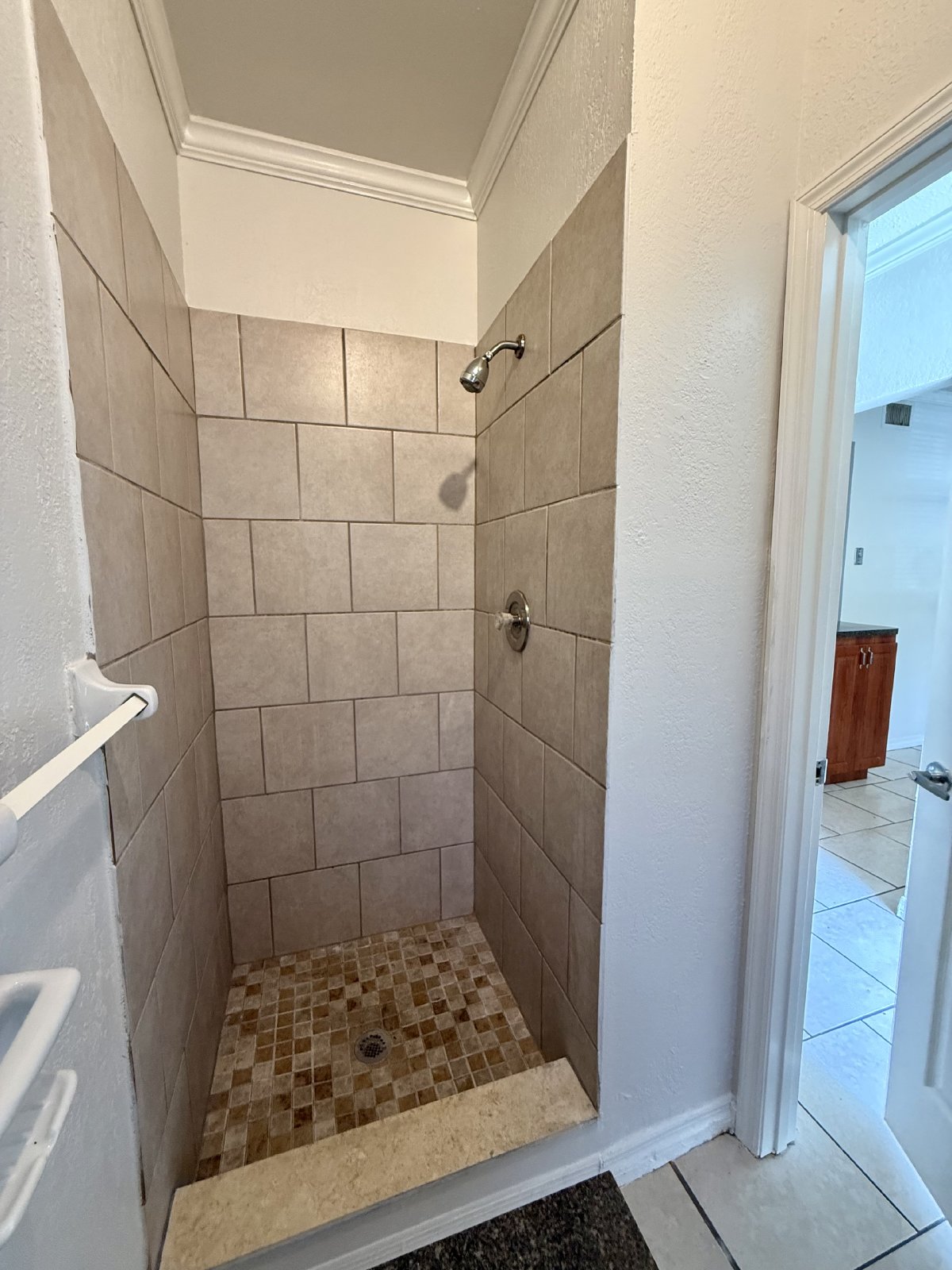 3 Bed 2 Full Baths MOVE IN READY Townhouse For Rent!!!!! property image
