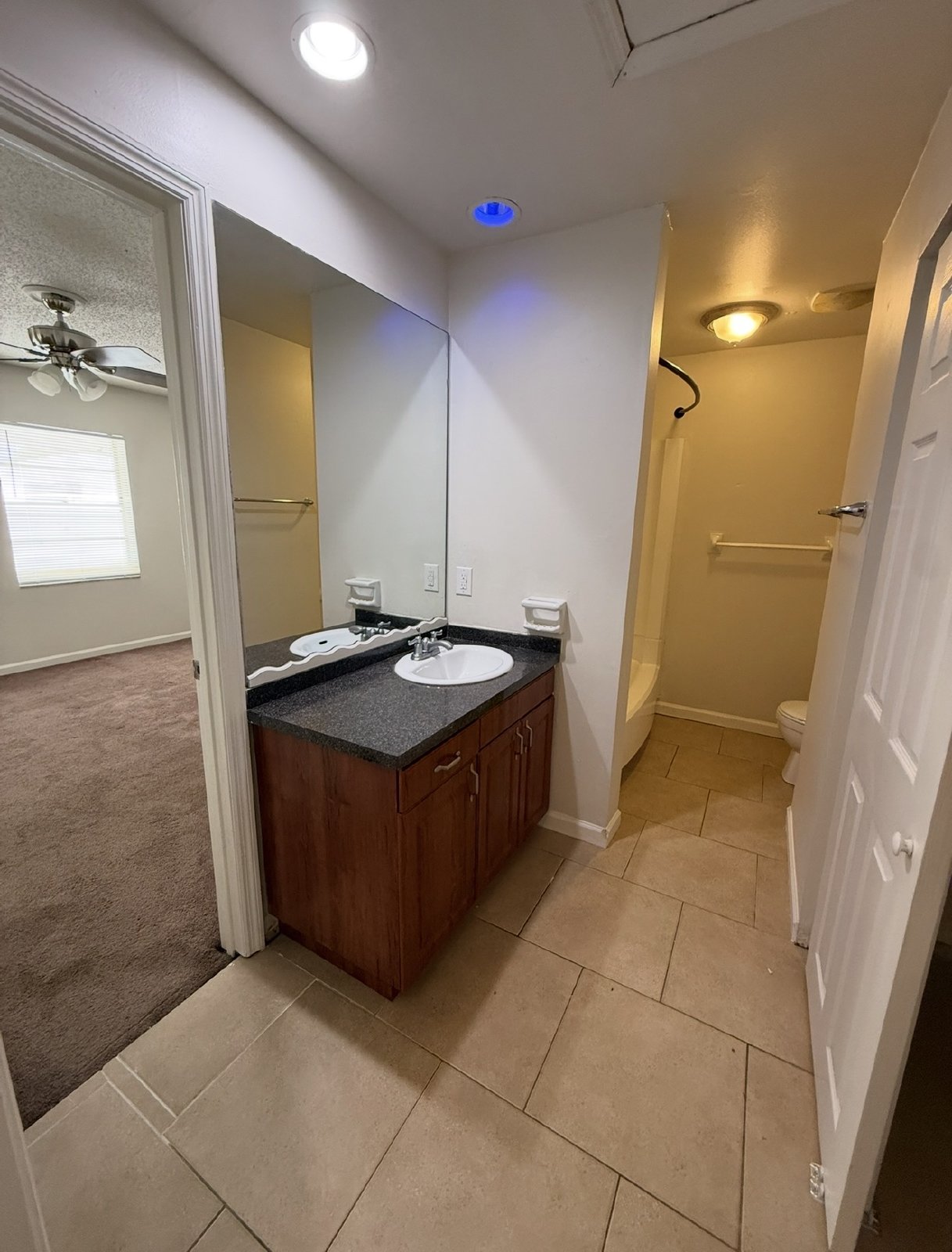 3 Bed 2 Full Baths MOVE IN READY Townhouse For Rent!!!!! property image