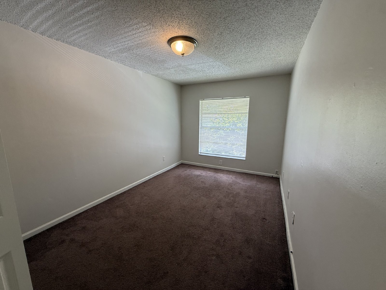 3 Bed 2 Full Baths MOVE IN READY Townhouse For Rent!!!!! property image