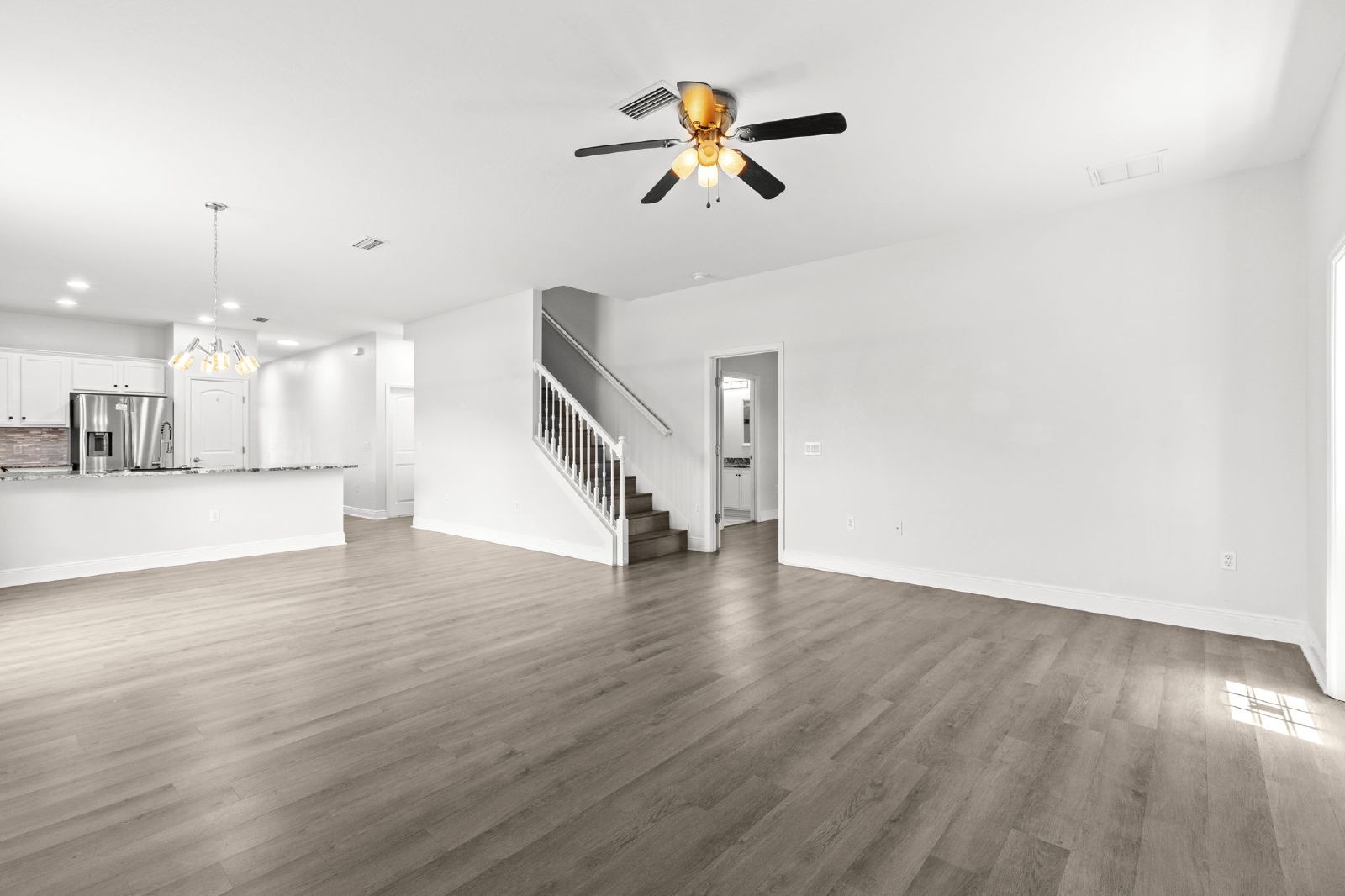 Spacious 6 Bedroom Home In Asbel Estates! property image