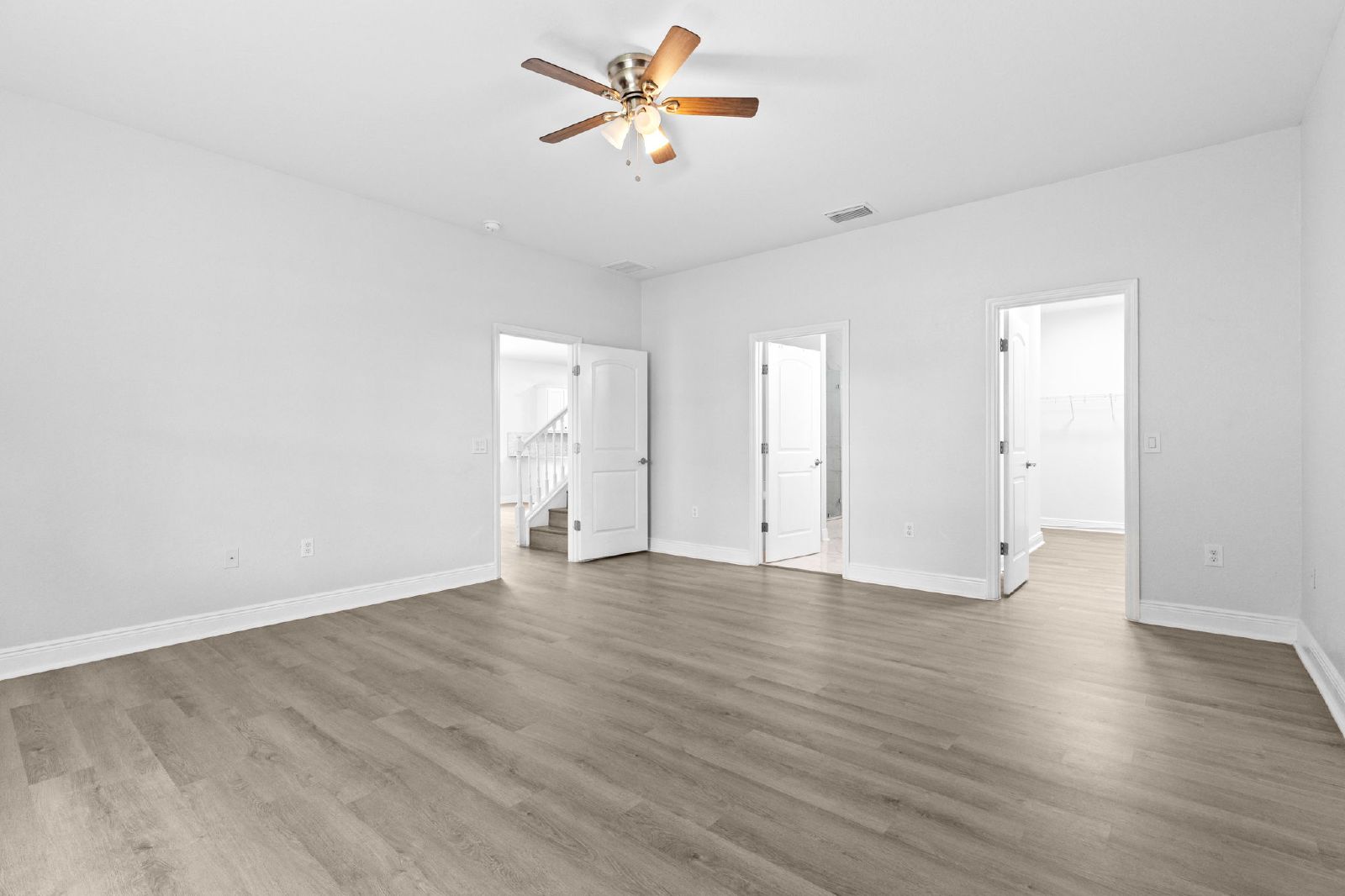 Spacious 6 Bedroom Home In Asbel Estates! property image