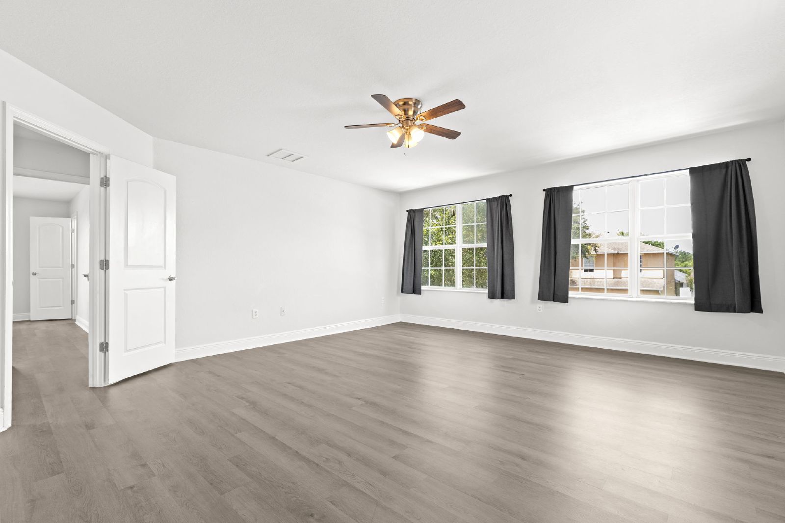 Spacious 6 Bedroom Home In Asbel Estates! property image