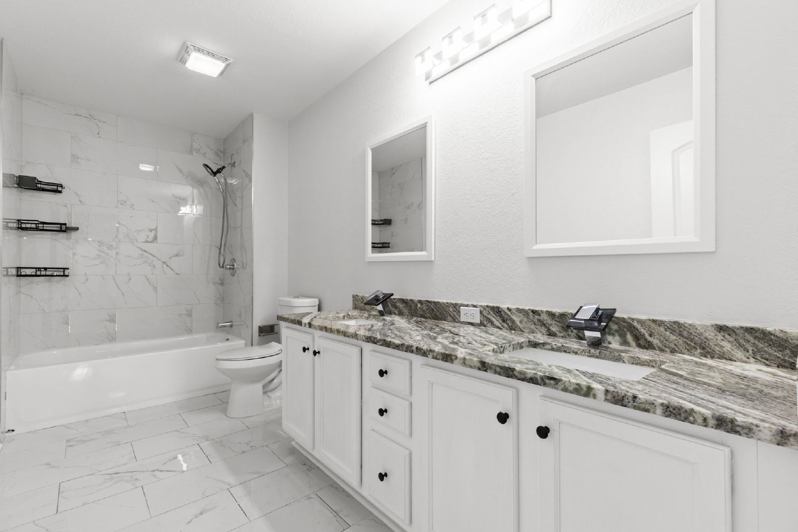 Spacious 6 Bedroom Home In Asbel Estates! property image