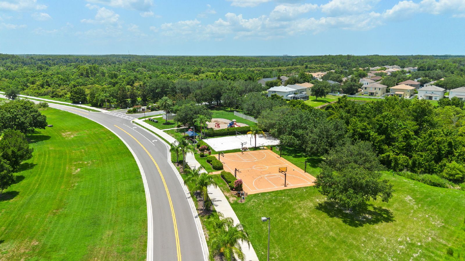 Spacious 6 Bedroom Home In Asbel Estates! property image