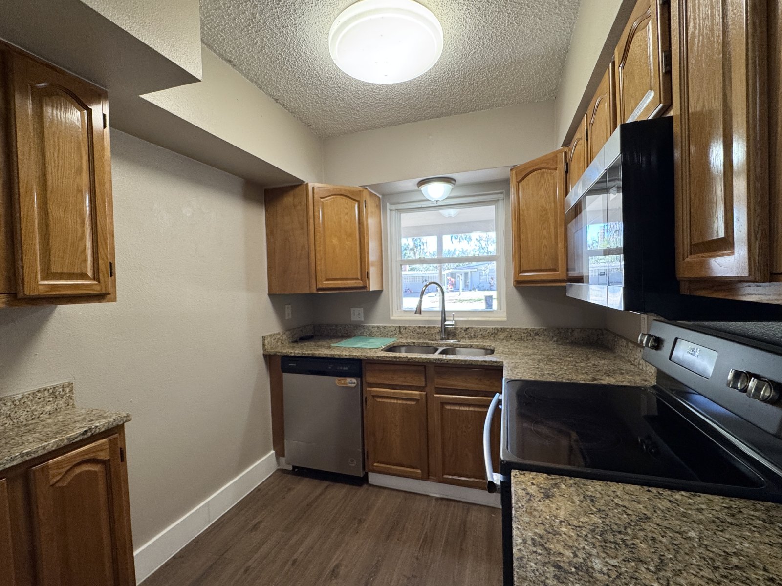 Beautiful 3/2/1 In Brooksville property image