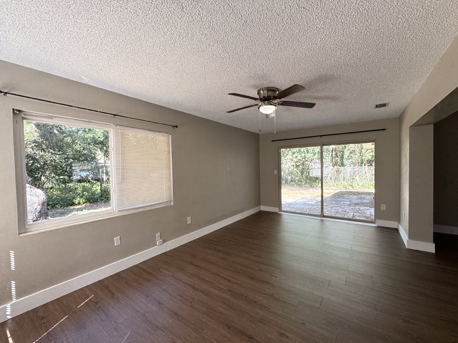 Beautiful 3/2/1 In Brooksville property image