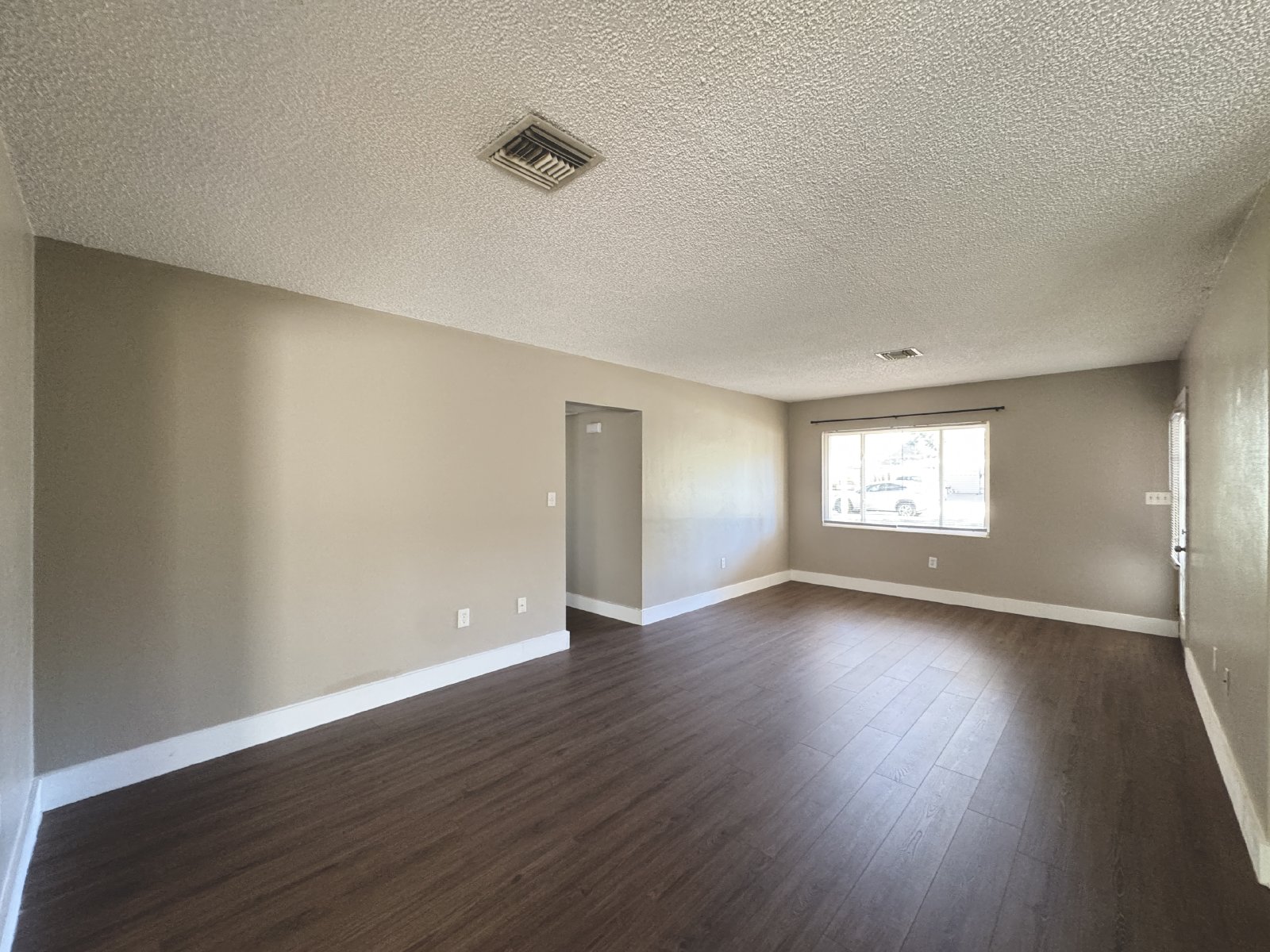 Beautiful 3/2/1 In Brooksville property image