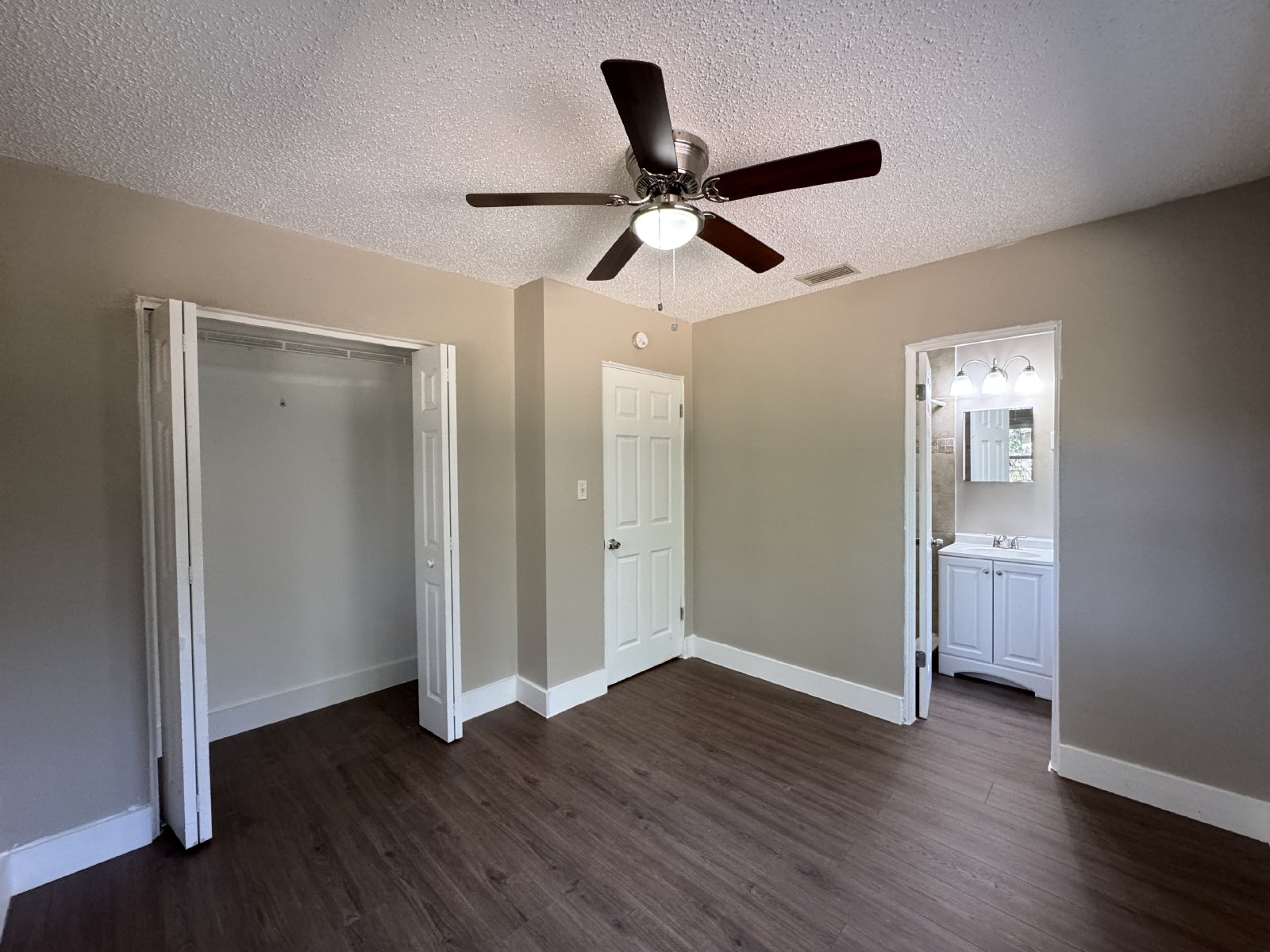 Beautiful 3/2/1 In Brooksville property image