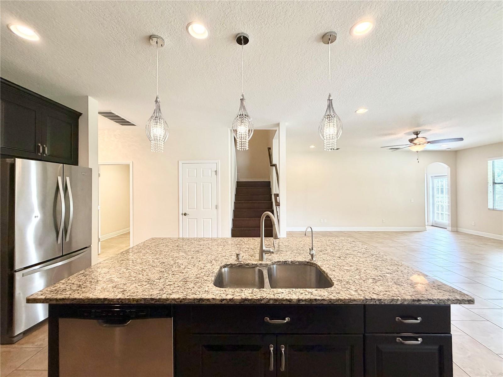 Stunning 5Bed 3Bath Home In New Tampa property image