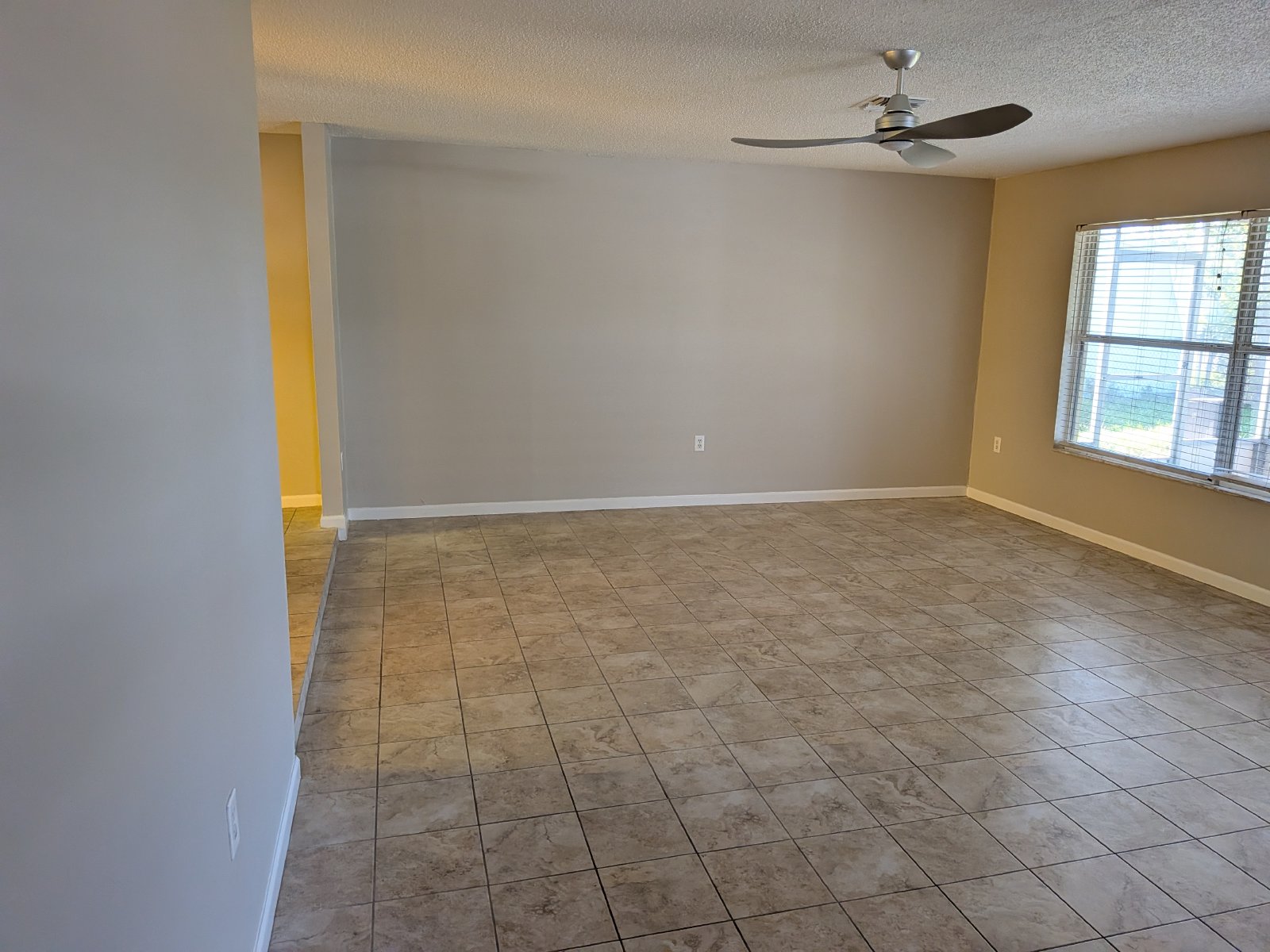 Spacious 2 Bed 2 Bath, 2 Car Garage property image