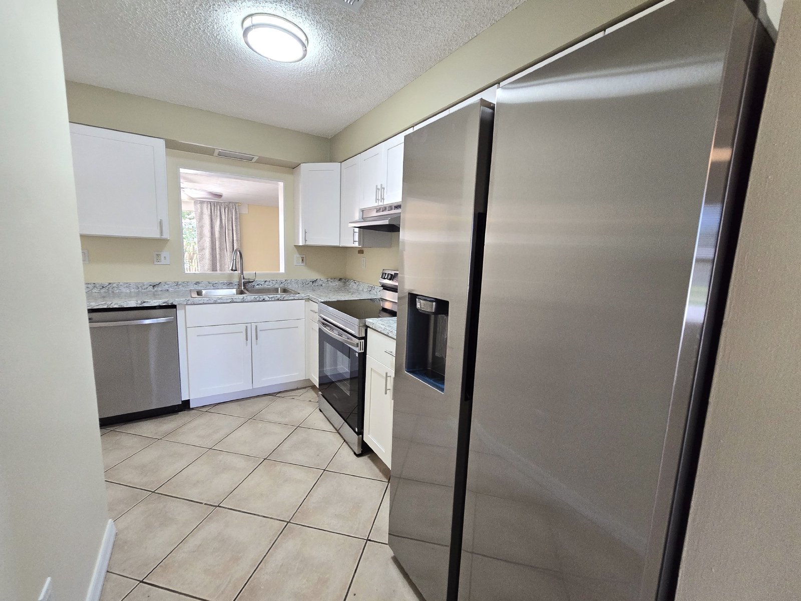3/2 Available Now In Spring Hill, FL! property image