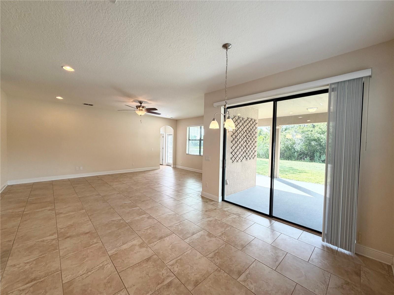 Stunning 5Bed 3Bath Home In New Tampa property image