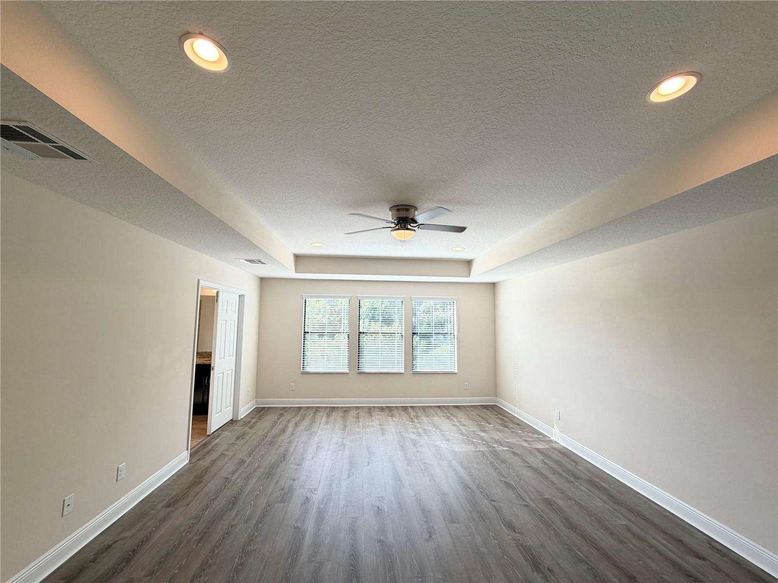 Stunning 5Bed 3Bath Home In New Tampa property image