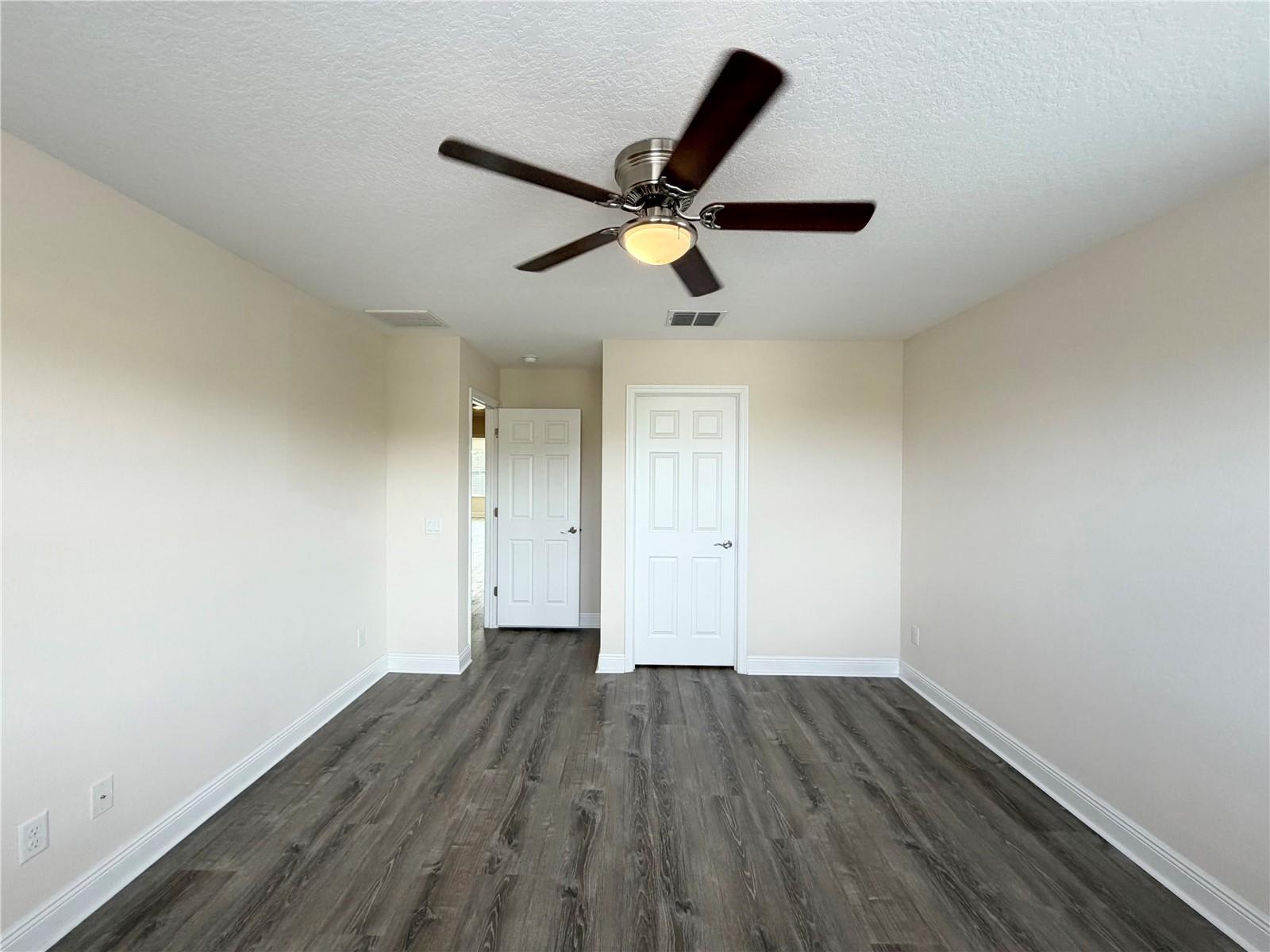 Stunning 5Bed 3Bath Home In New Tampa property image