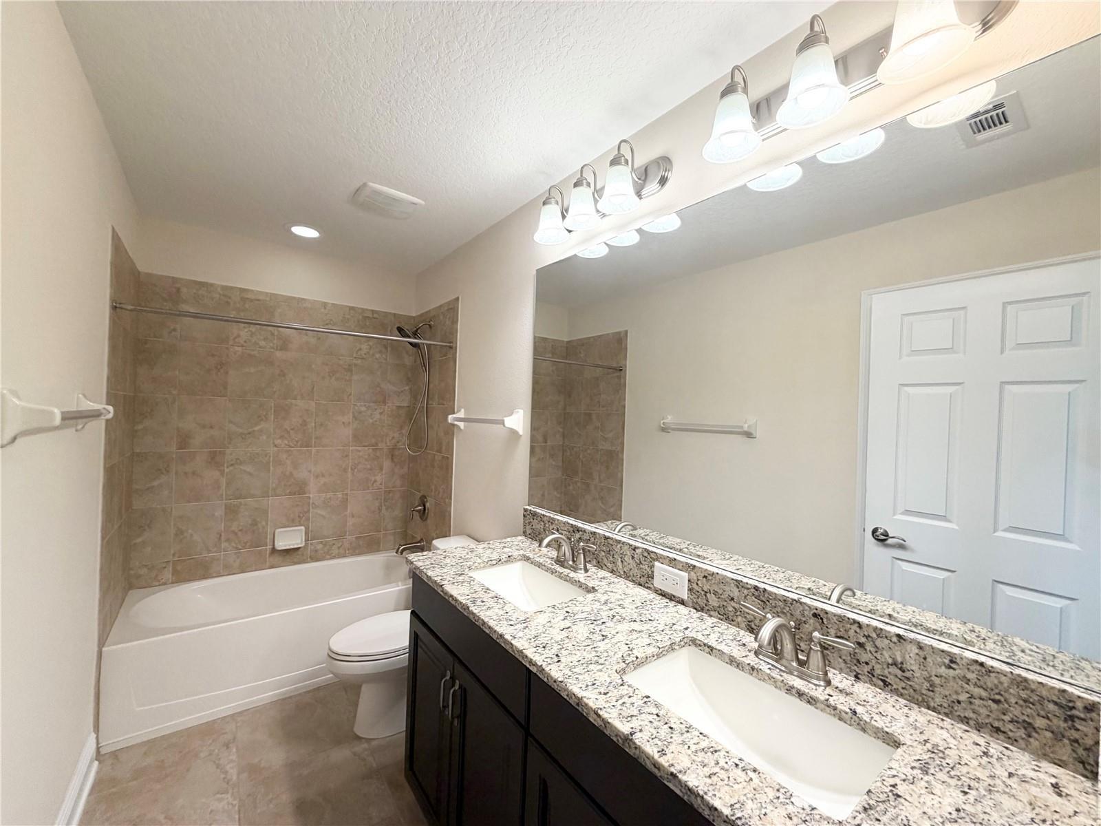 Stunning 5Bed 3Bath Home In New Tampa property image