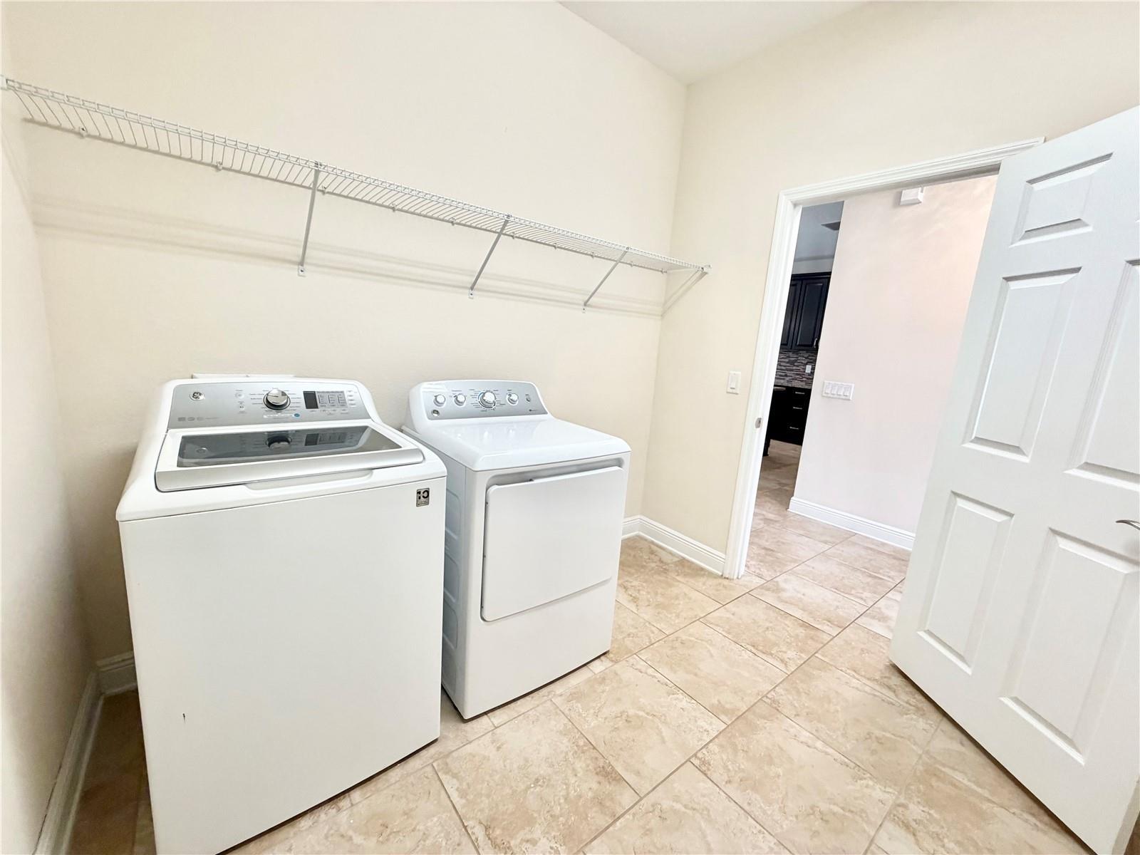 Stunning 5Bed 3Bath Home In New Tampa property image