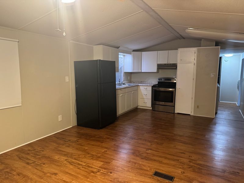 Cute And Cozy 2 Bed 2 Bath Mobile Home property image