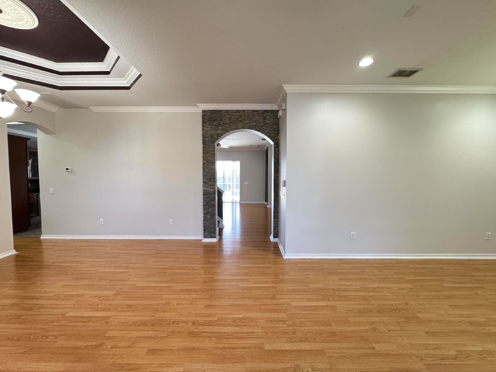 Beautiful 4Bed 3Bath, Office, And Loft  Pool Home In Gated Community property image