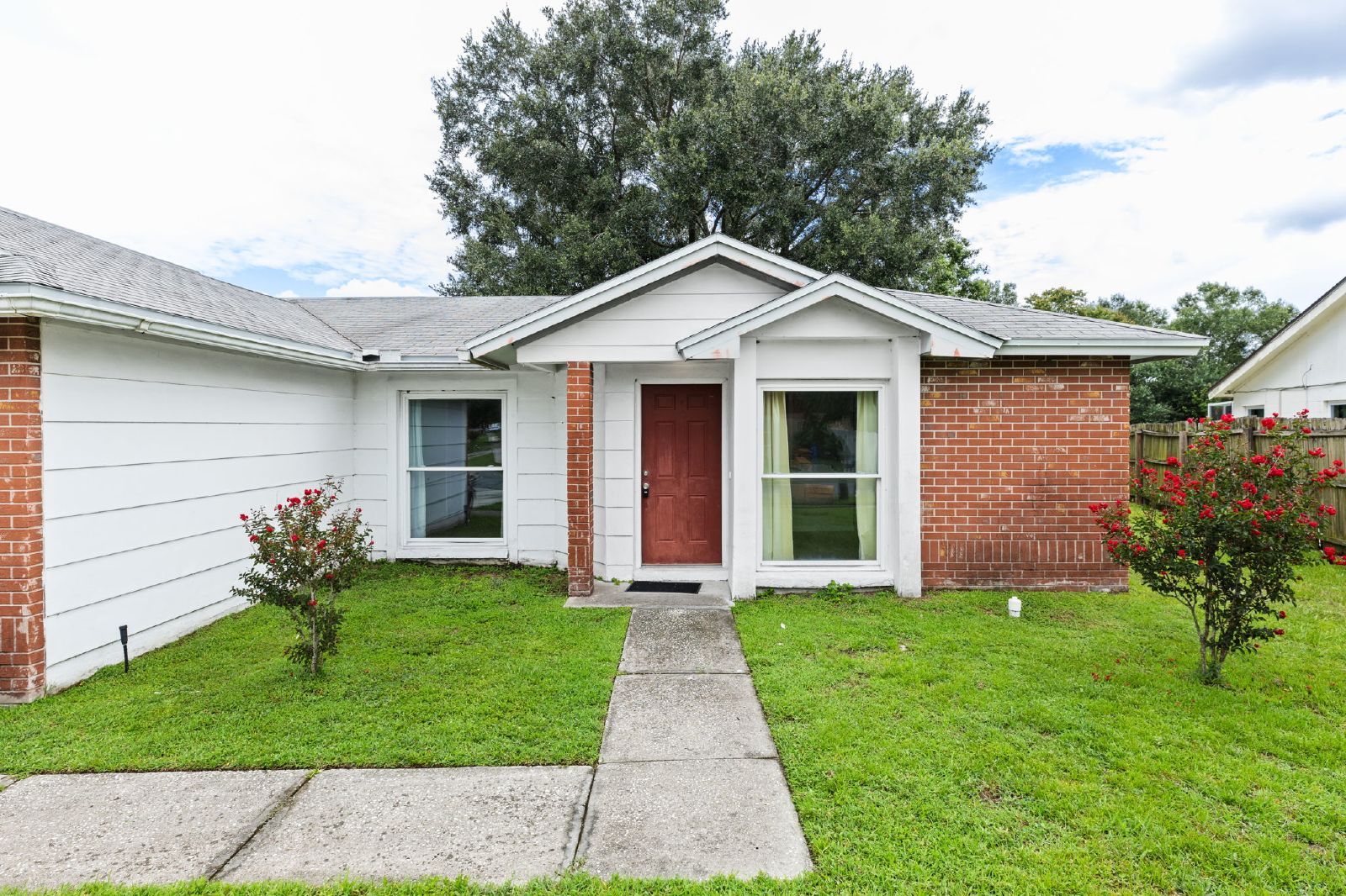 Charming 3 Bed 2 Bath On A Large Conservation Lot property image