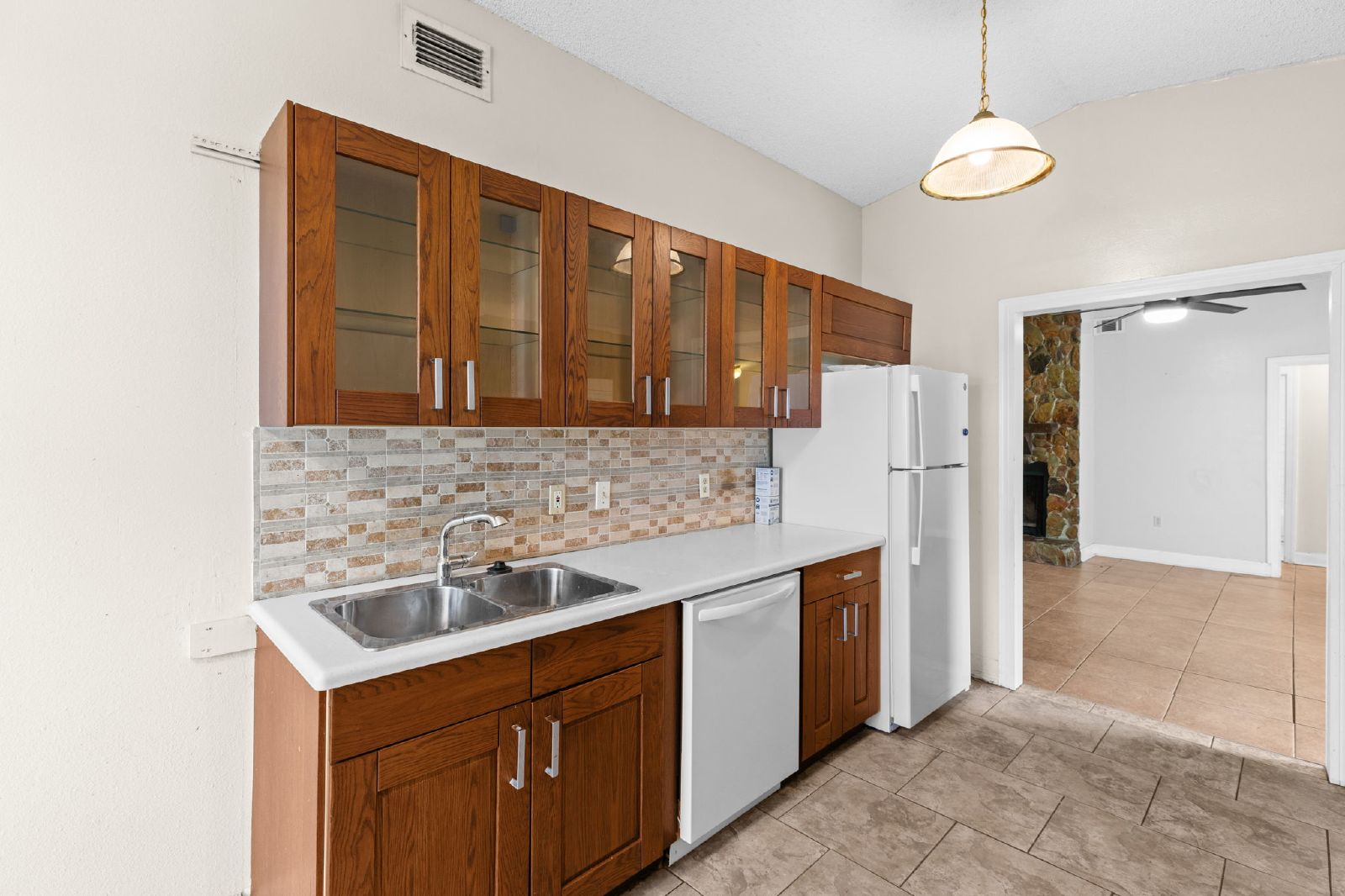 Charming 3 Bed 2 Bath On A Large Conservation Lot property image