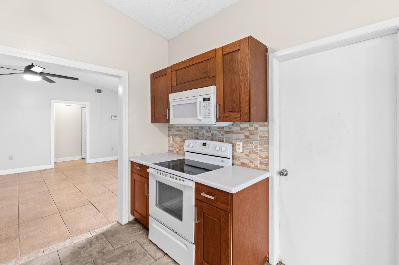 Charming 3 Bed 2 Bath On A Large Conservation Lot property image