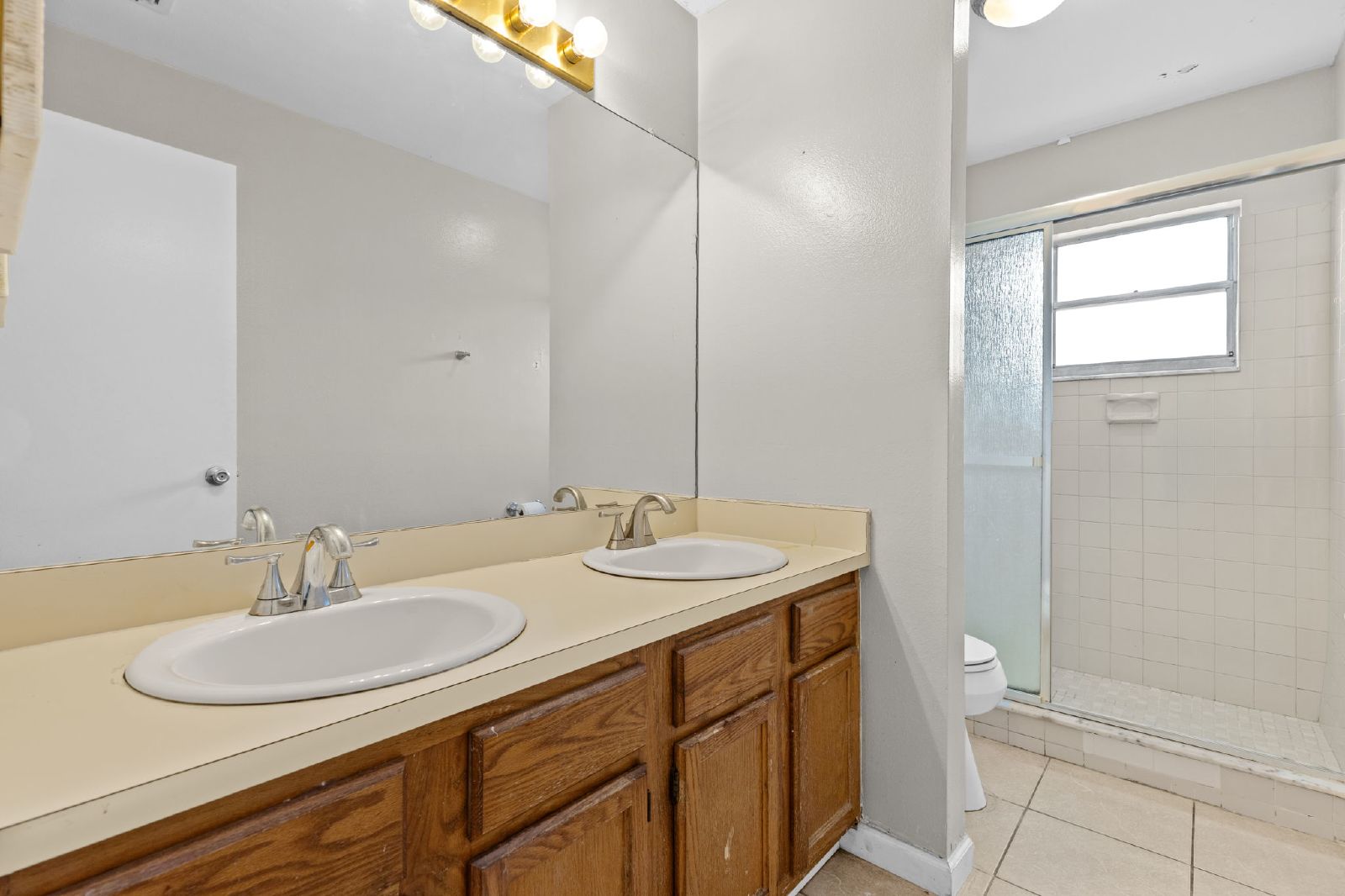 Charming 3 Bed 2 Bath On A Large Conservation Lot property image