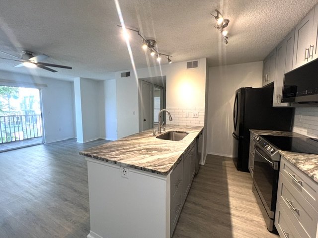 4107 CHATHAM OAK UNIT 312, TAMPA FL 33624 property image