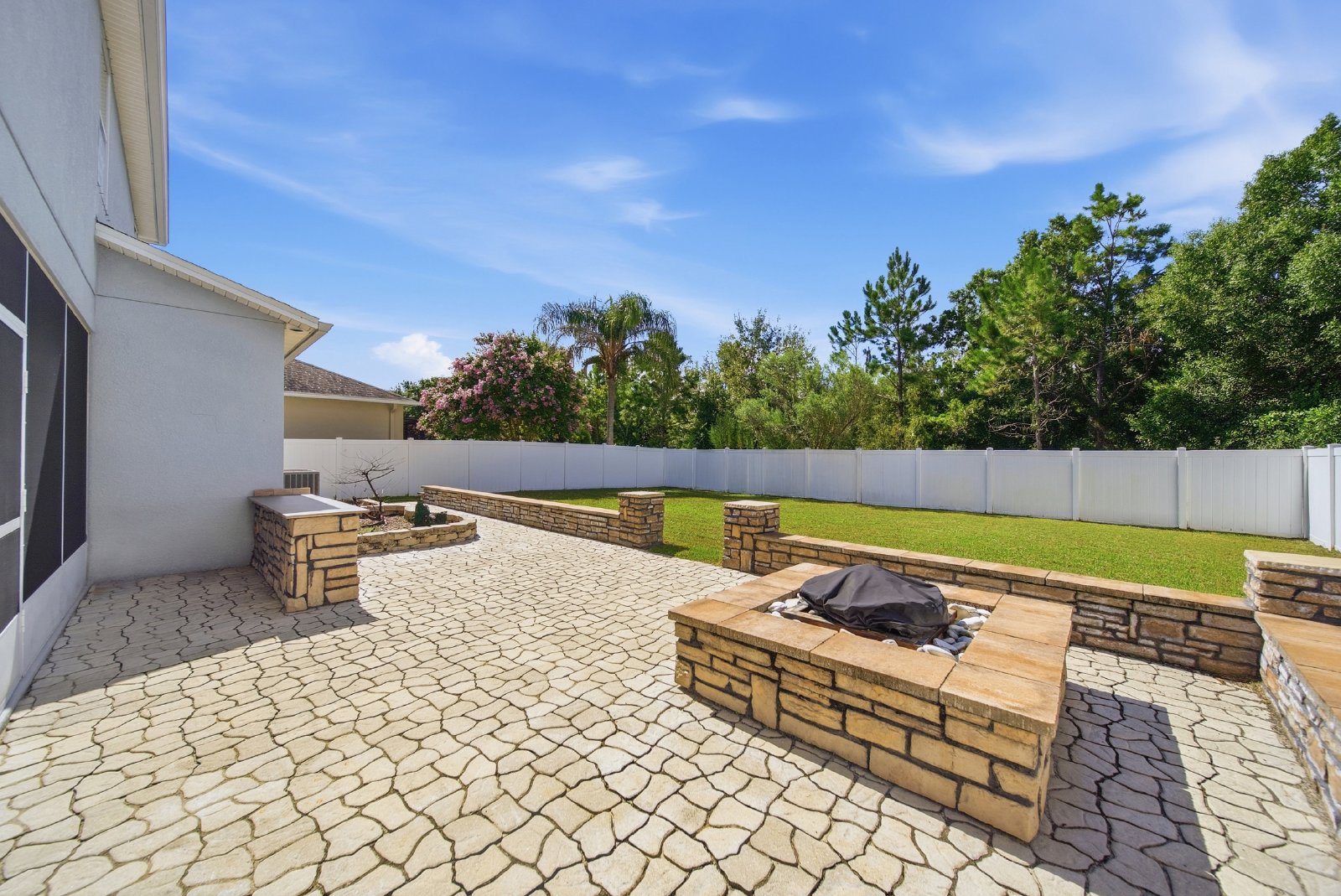 Stunning 7 Bed/ 4 Bath LAWN CARE INCLUDED Triple Creek Home For Rent! property image