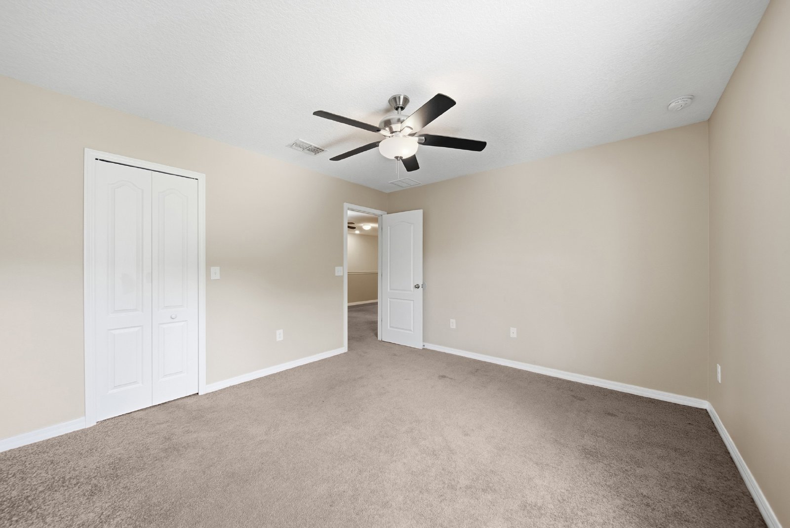 Stunning 7 Bed/ 4 Bath LAWN CARE INCLUDED Triple Creek Home For Rent! property image
