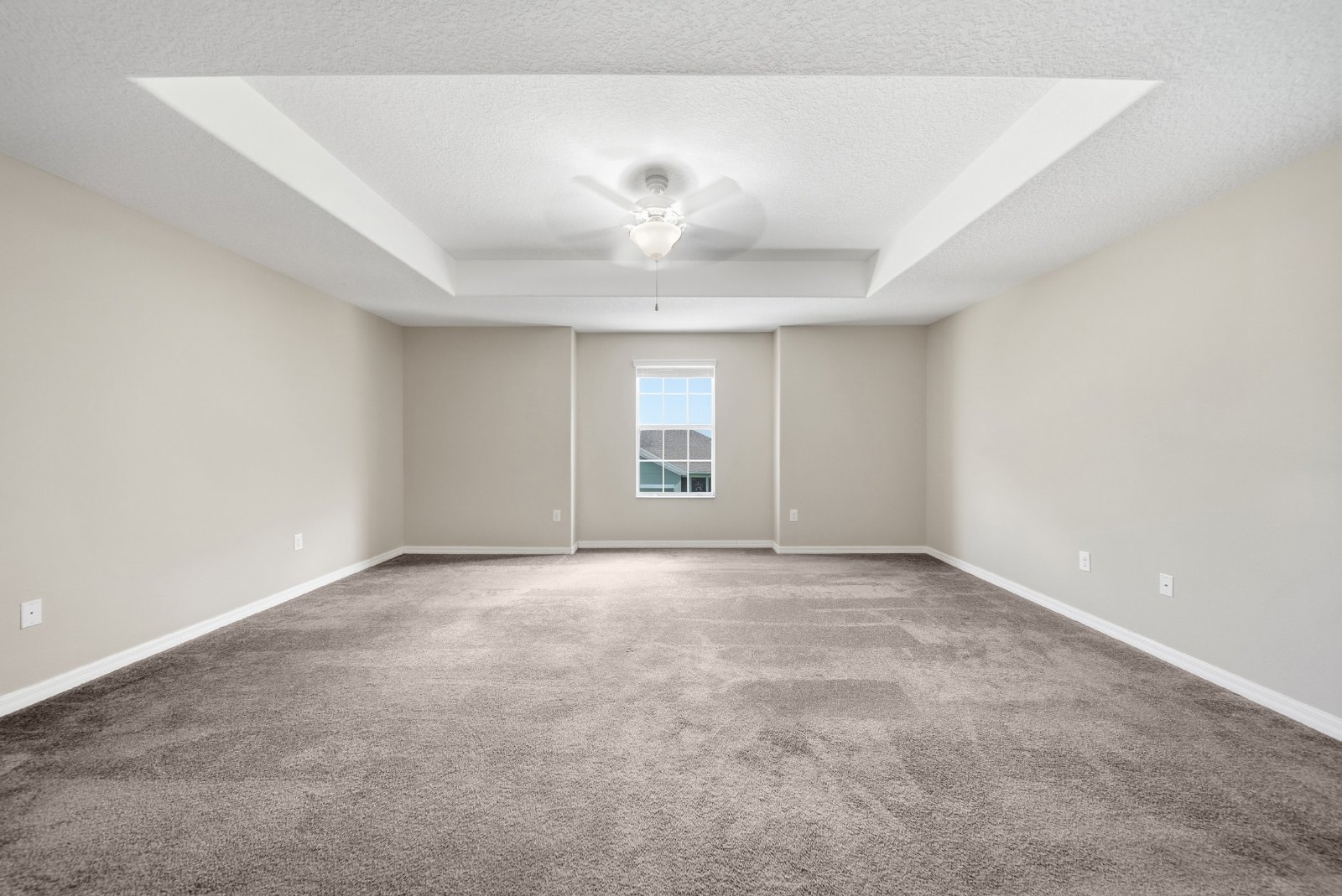 Stunning 7 Bed/ 4 Bath LAWN CARE INCLUDED Triple Creek Home For Rent! property image