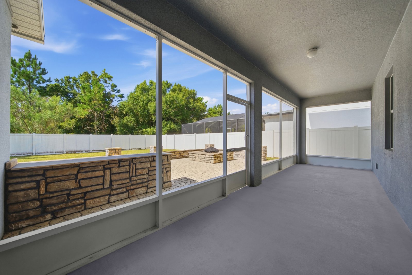 Stunning 7 Bed/ 4 Bath LAWN CARE INCLUDED Triple Creek Home For Rent! property image
